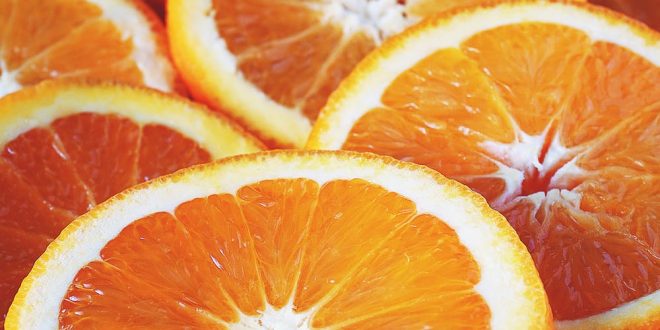 البرتقال فوائده و أضرار الاكثار من عصيره