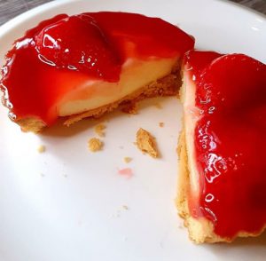 كيفية تحضير تارت الفراولة الصغيرة (Mini tartelettes aux fraises)..من أفضل الحلويات في العالم